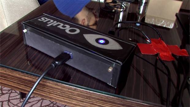 Oculus Rift - diese Box hängt zwischen der Brille und dem PC. (Foto: dp)